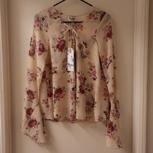 🥳HP🥳 NWT, Show Me Your Mumu the Zuko Bell Sleeve Top